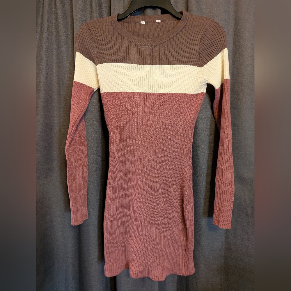 Women's ribbed form fitting colorblock sweater dress Sz. M